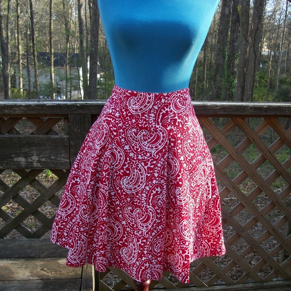 Tommy Hilfiger Red Paisley A - Line Skirt Size 2 - Picture 2 of 6